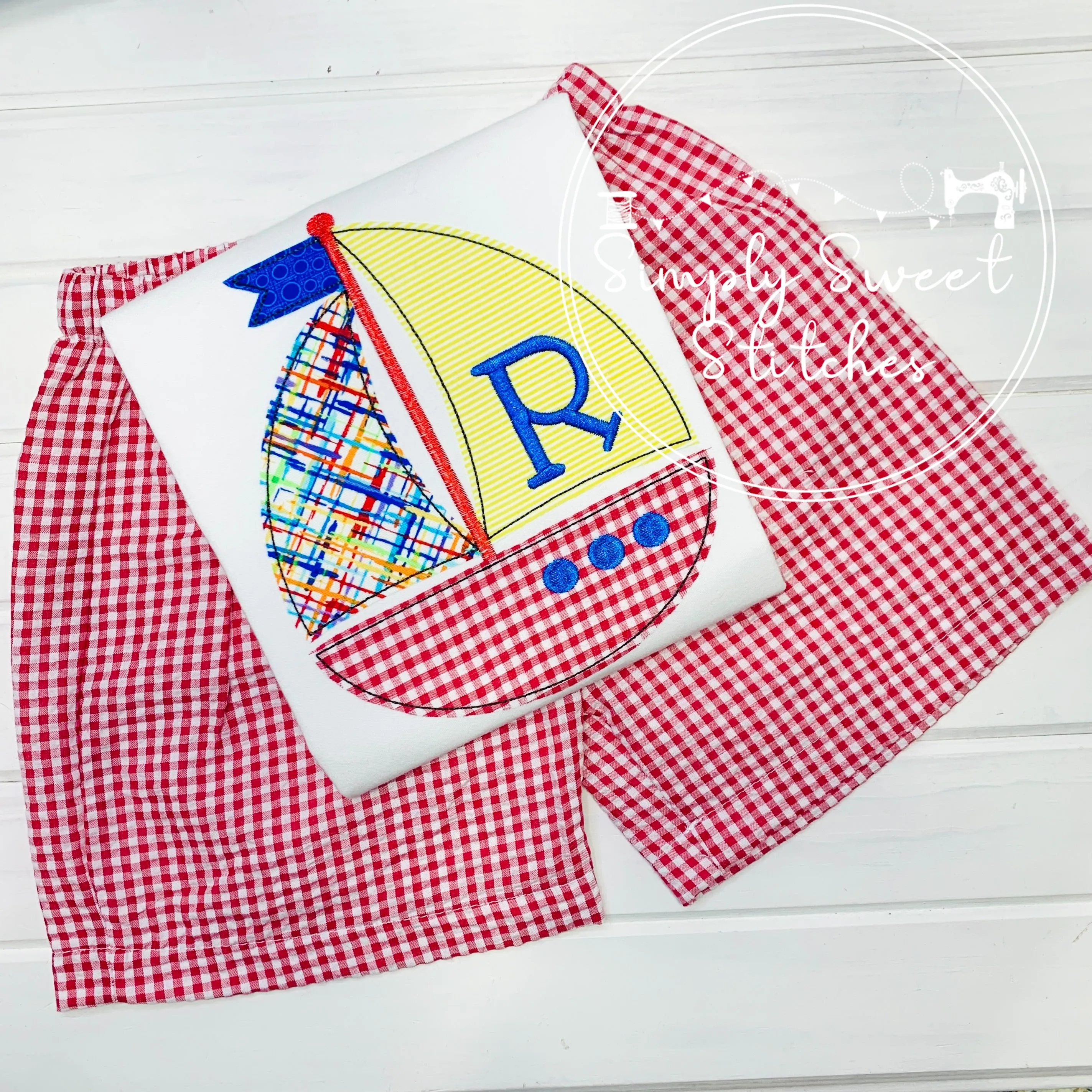 1049 - BOY SAILBOAT - APPLIQUE CHILD SHIRT