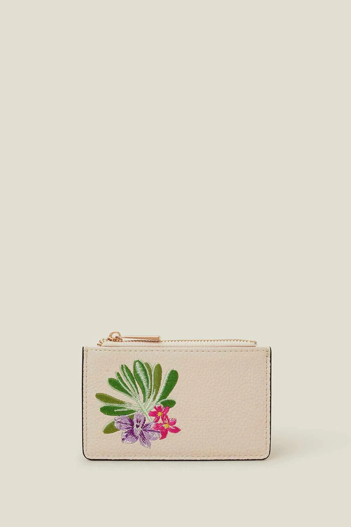 ACCESSORIZE