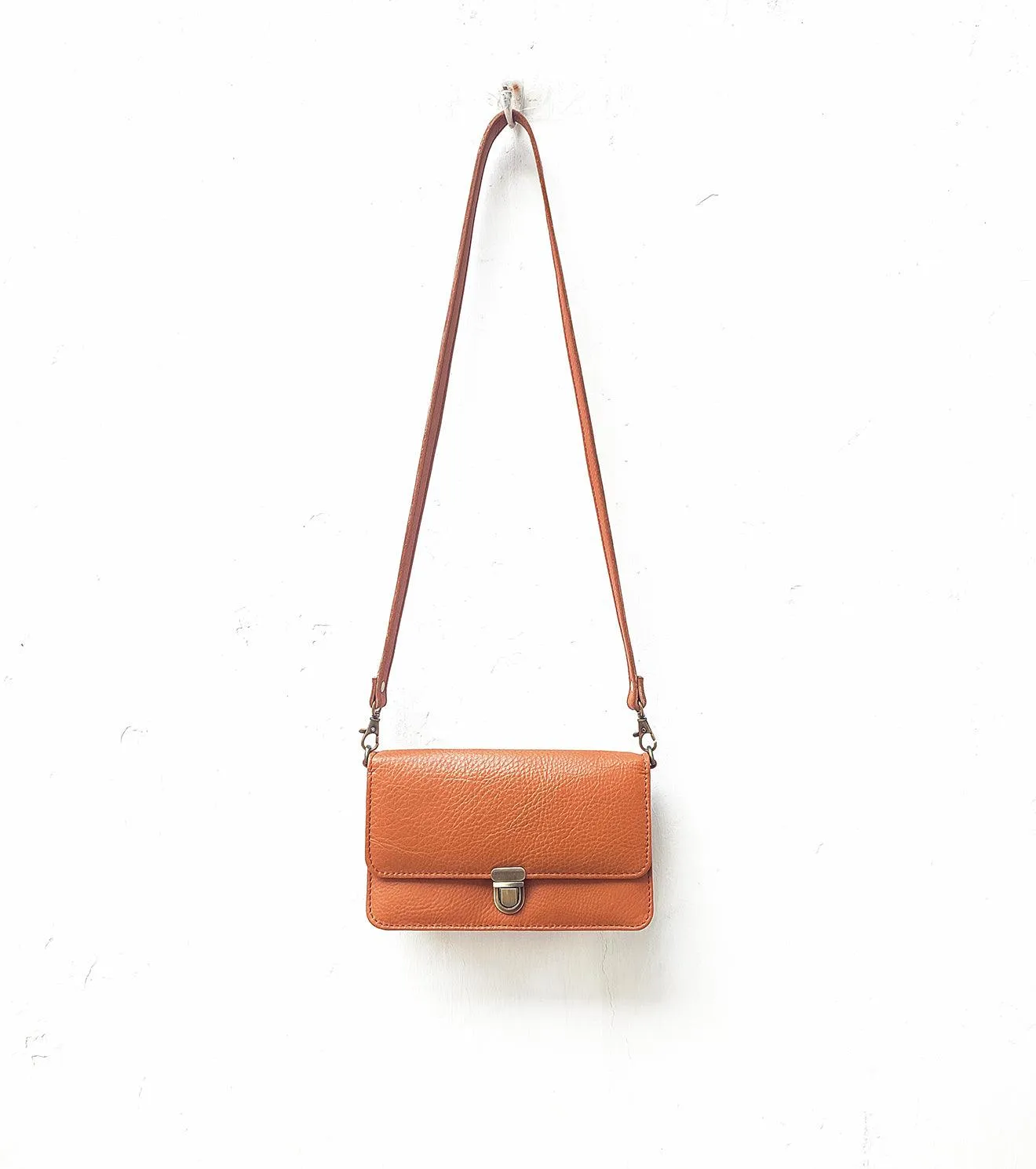 Caramel crossbody wallet