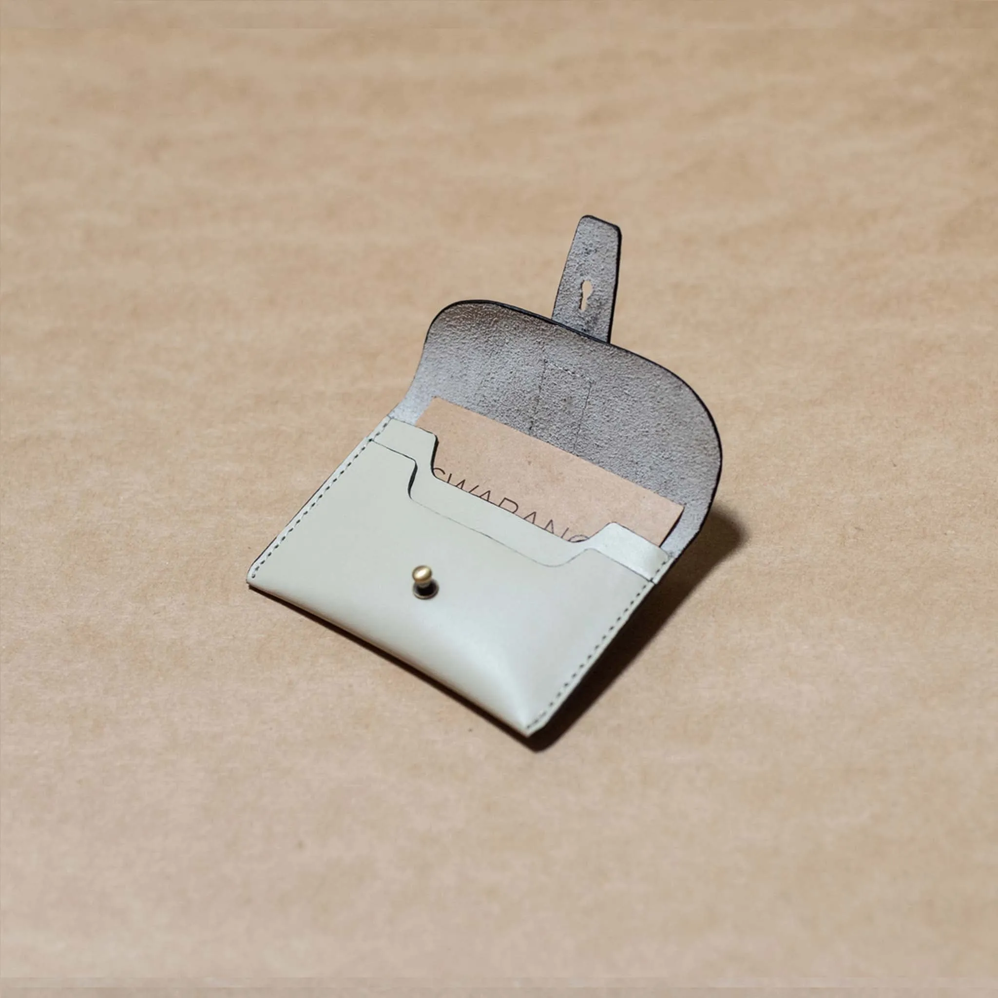 Classic Cardholder - Ivory