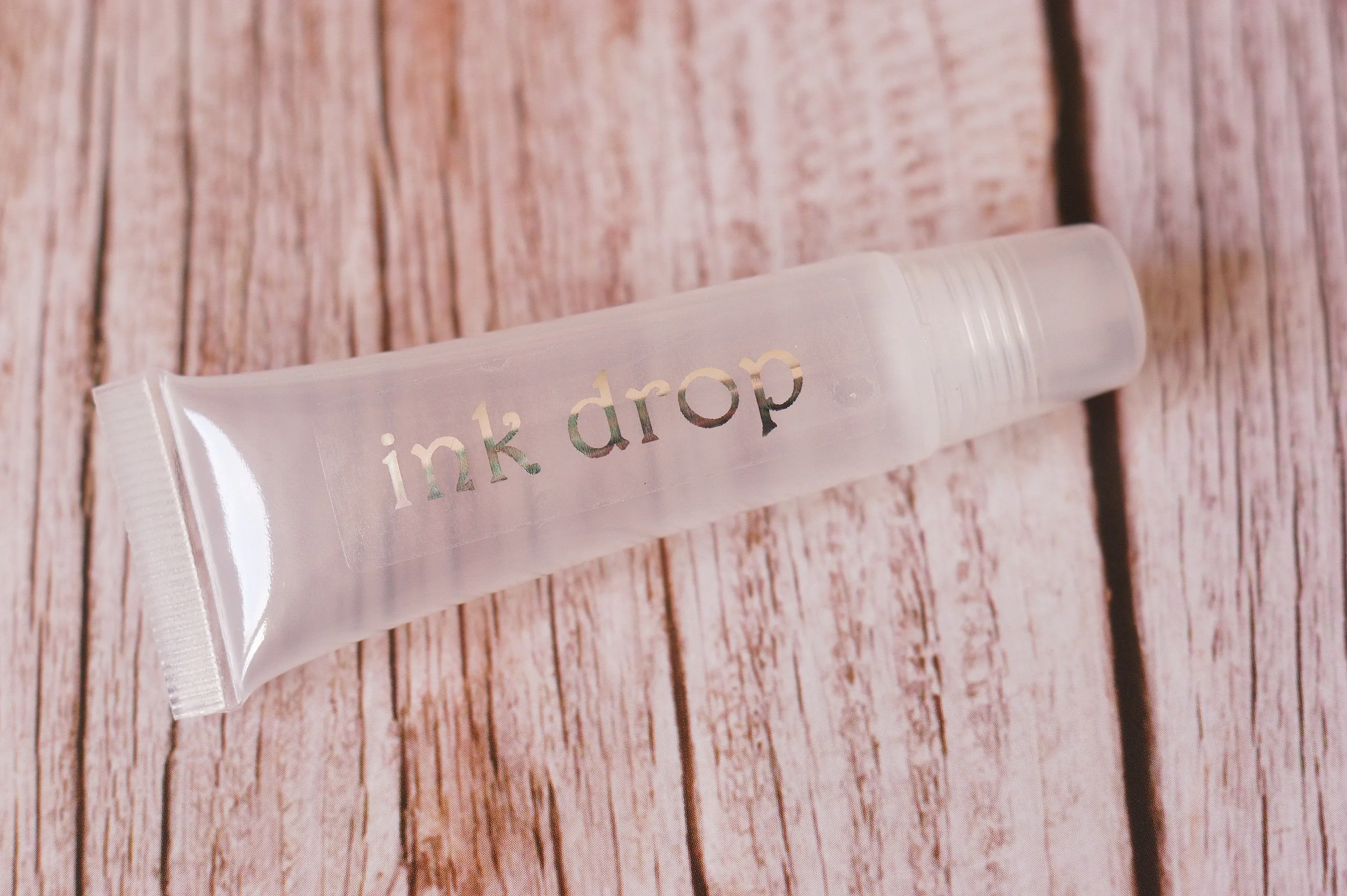 Clear Label sticker, Cosmetic Stickers, eyelash sticker, lip gloss labels, Lip Gloss sticker, lip balm, Custom Clear sticker. LipStick Label