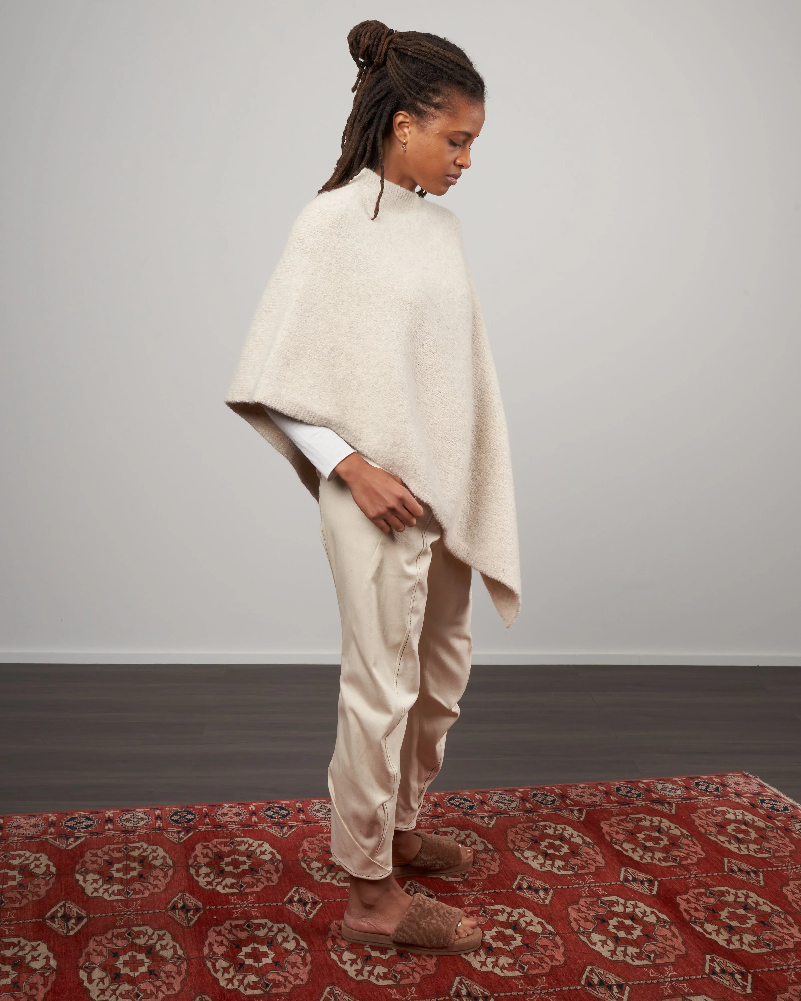 fold poncho - ecru
