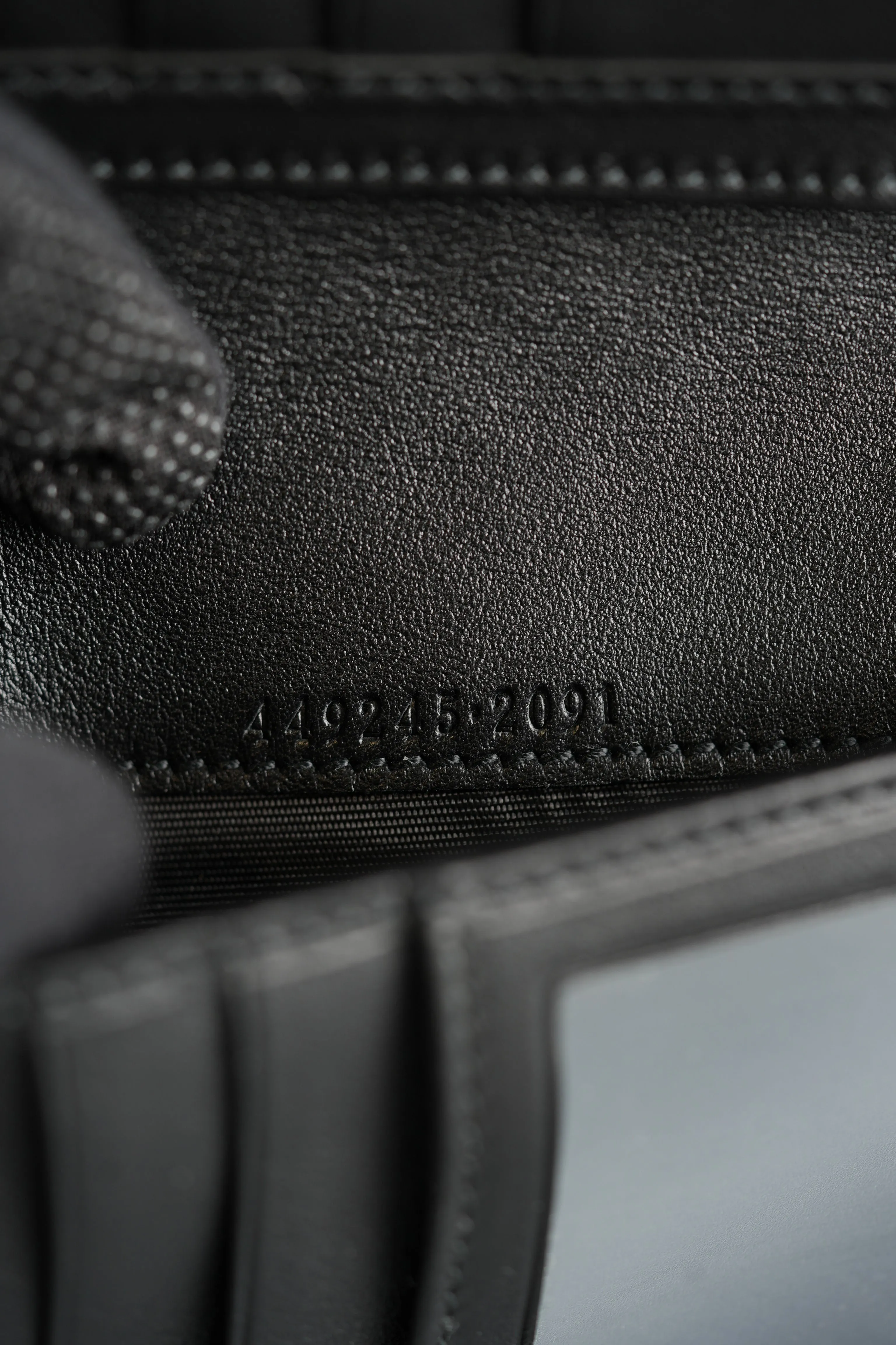 GG Guccissima Emblem Black Long Bi-Fold Wallet