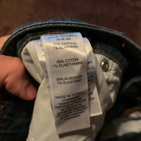 Good American The Cut Off Short