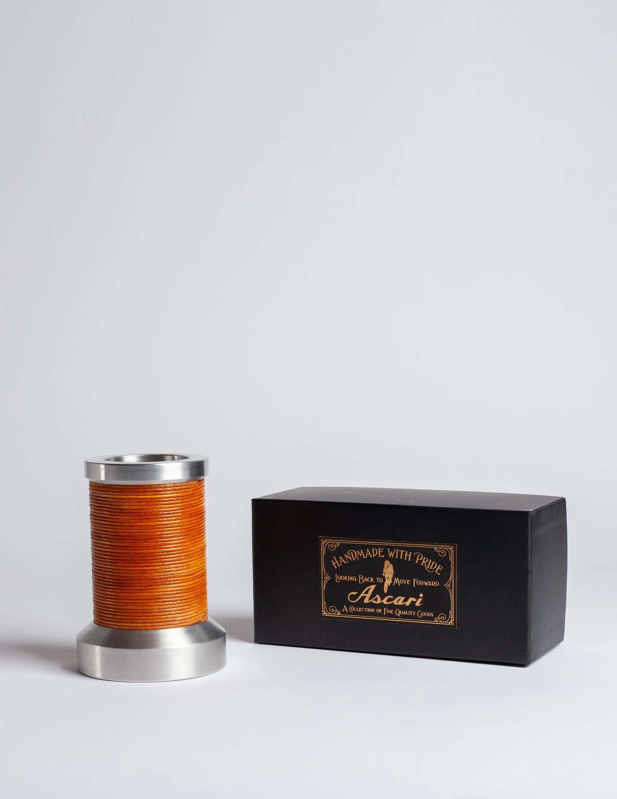 Helio Ascari Aluminum Pen Holder
