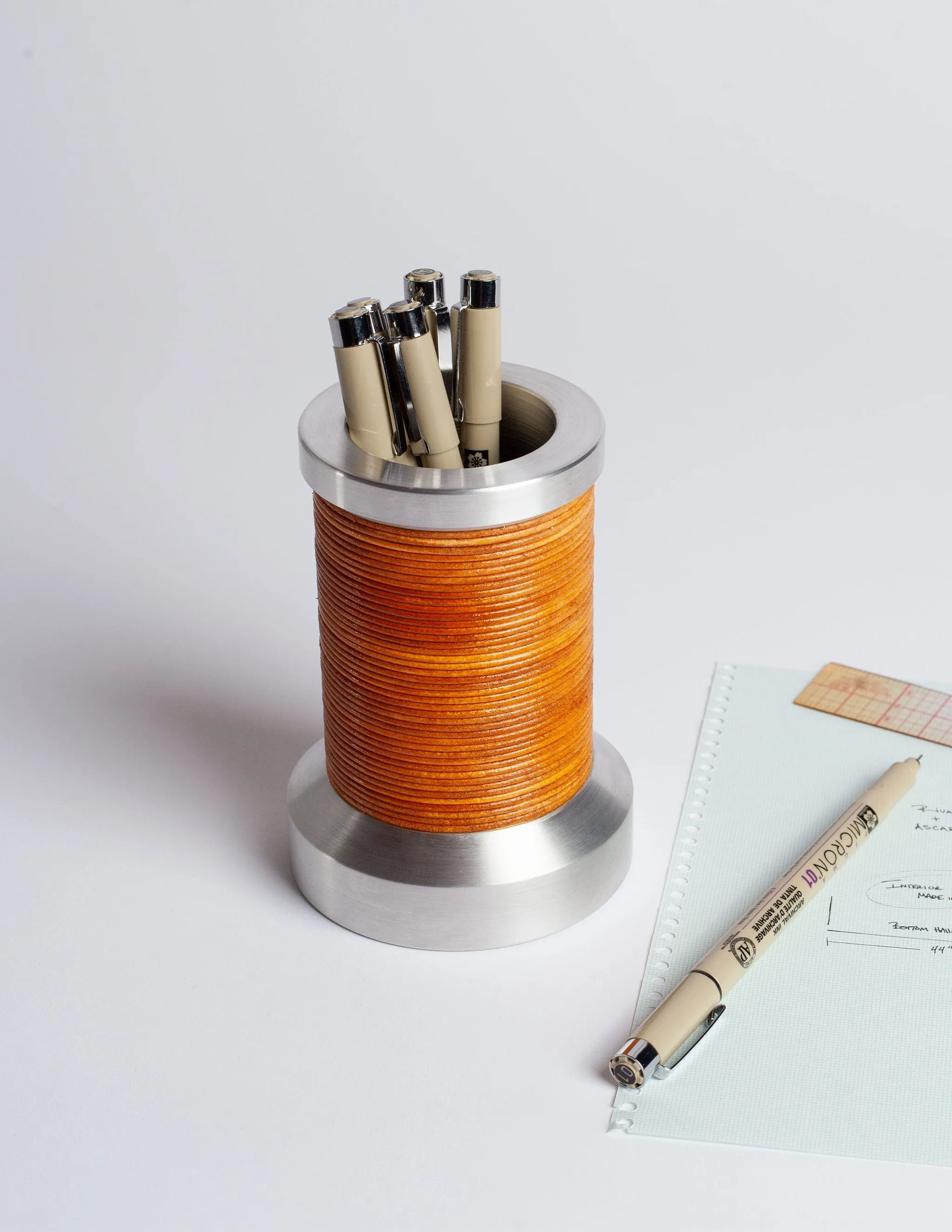 Helio Ascari Aluminum Pen Holder