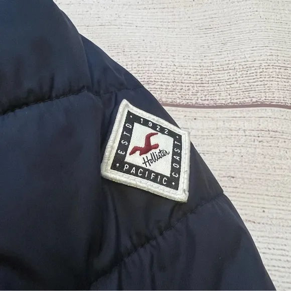 Hollister Sherpa Hooded Puffer Jacket