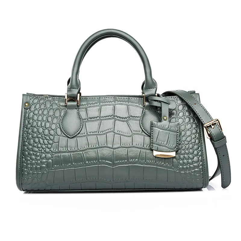hot-selling handbags, fashionable crocodile pattern women's shoulder bags, large-capacity commuter bags, and women's one-piece delivery.