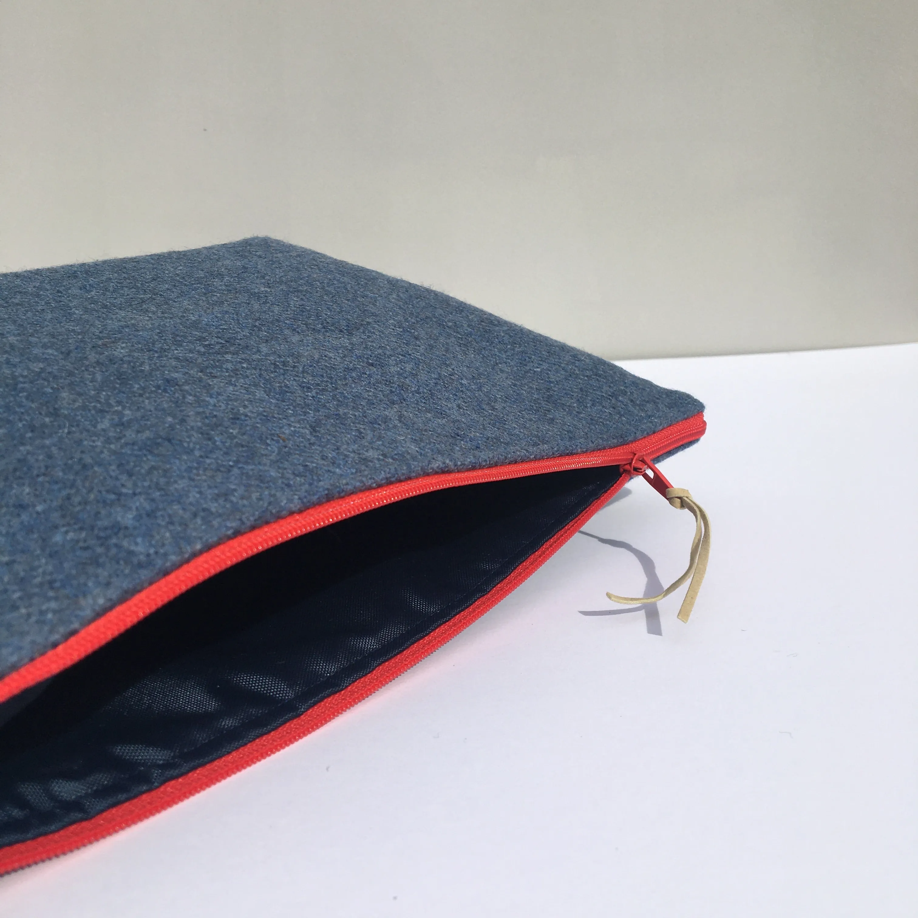 HUGO Puffin Pouch
