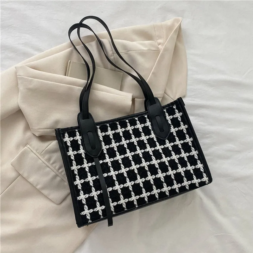 INARI Ladies Hand Bag Stylish Elegant