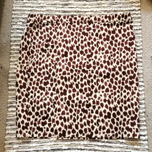J. Crew Plus Size Giraffe Print Pencil Skirt Size 20