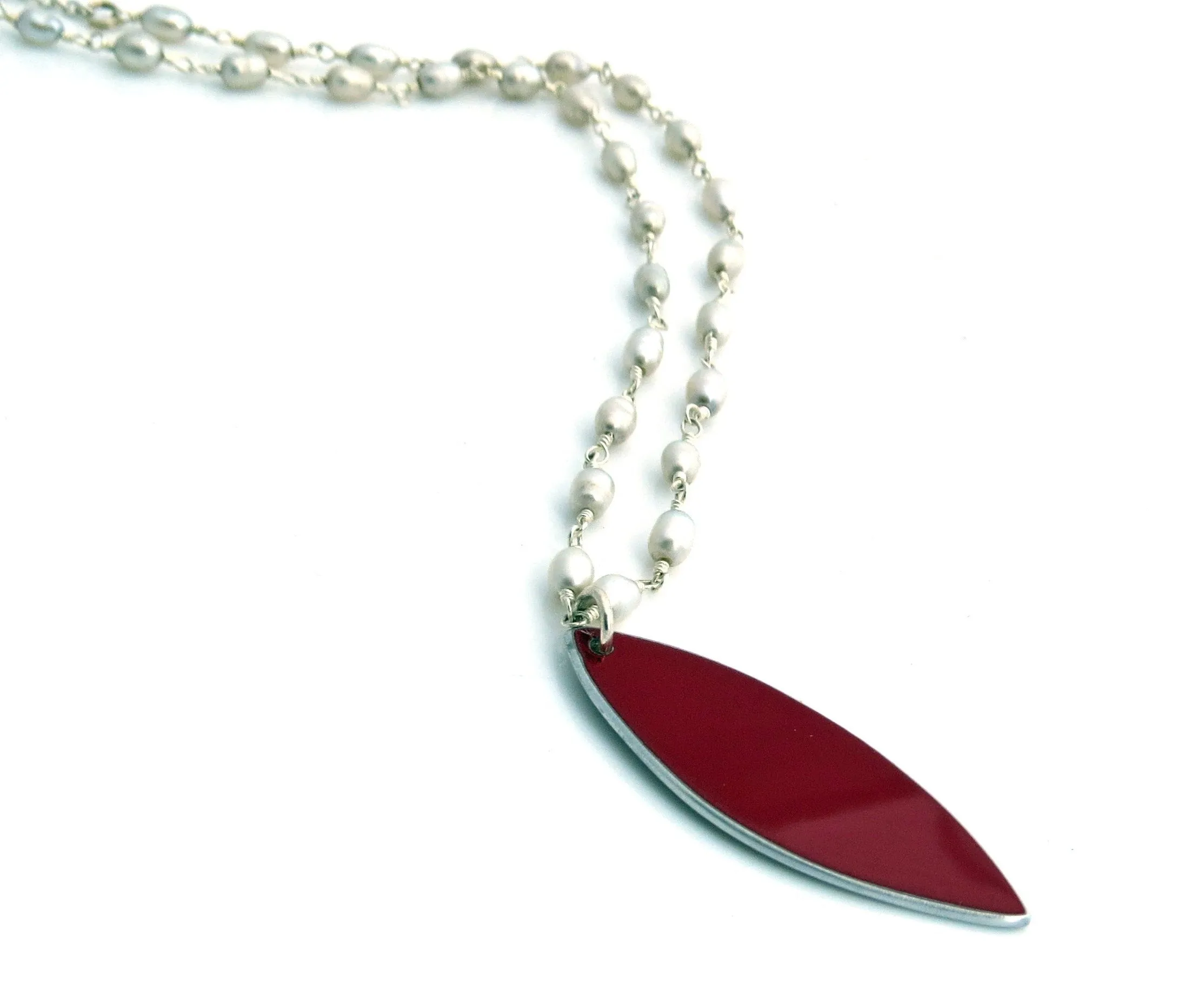 Mercedes GT AMG Pearl Necklace