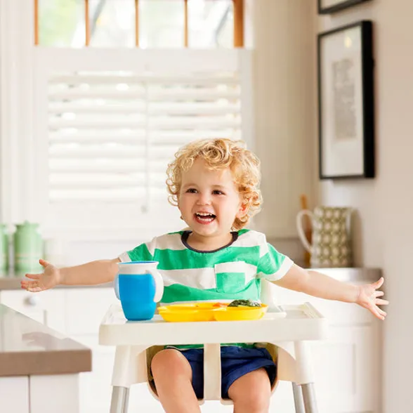 Munchkin Miracle® 360° Trainer Cup - 7oz with Lid (Blue)
