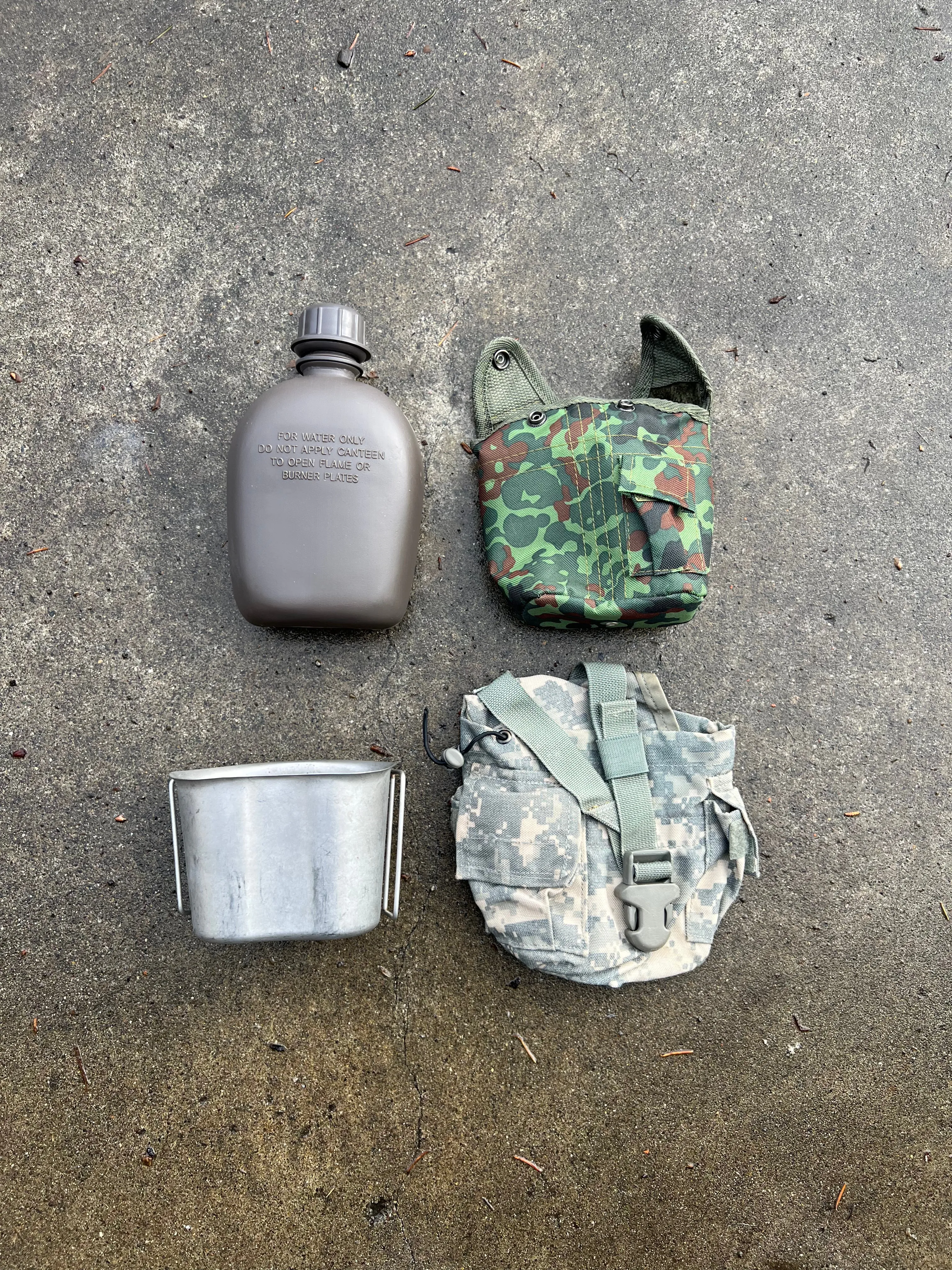 US Military Surplus 1qt OD Canteen w/ Carrier