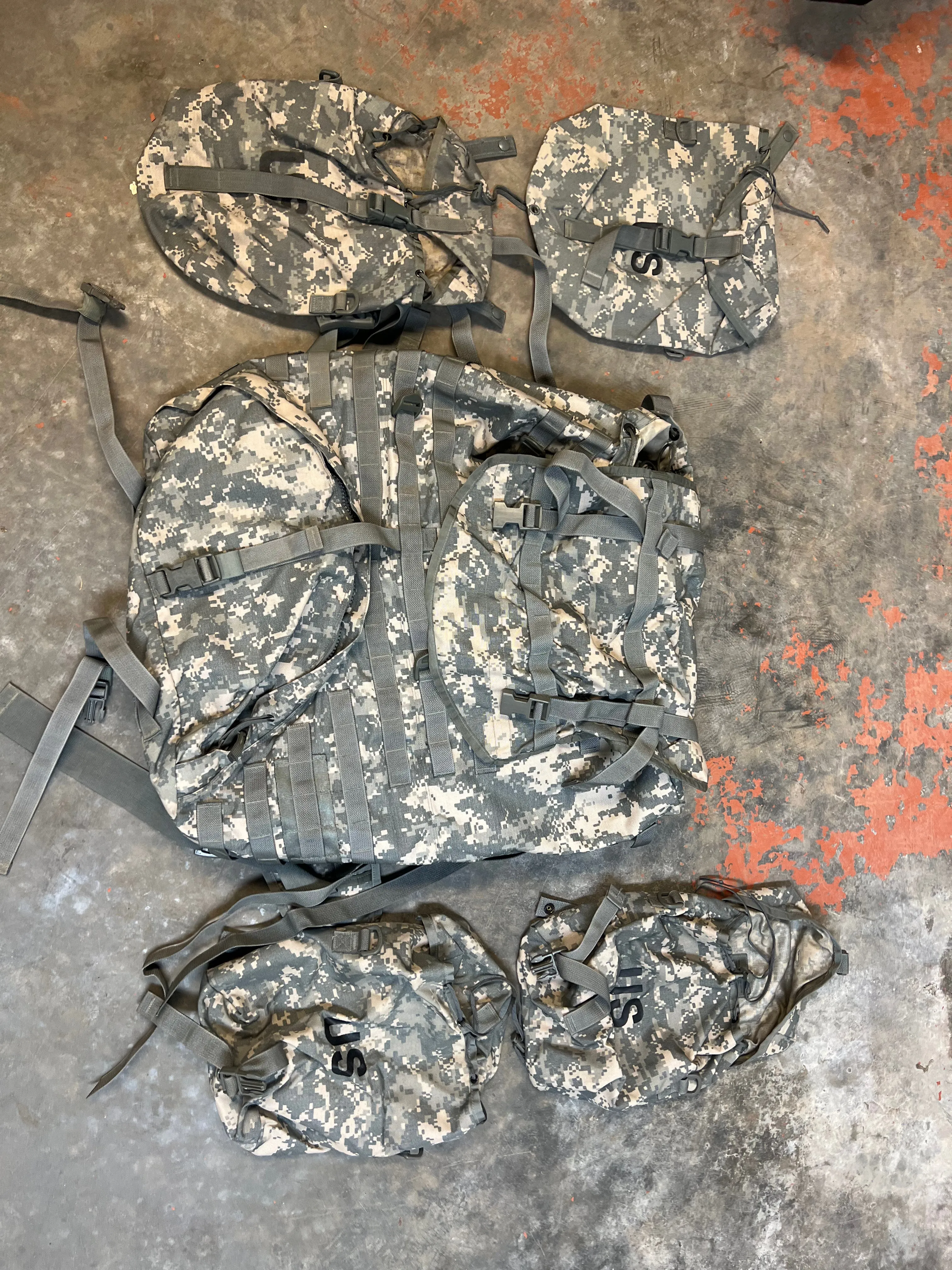 USGI MOLLE-ii ACU Rucksack w/ Frame and Parts - Used