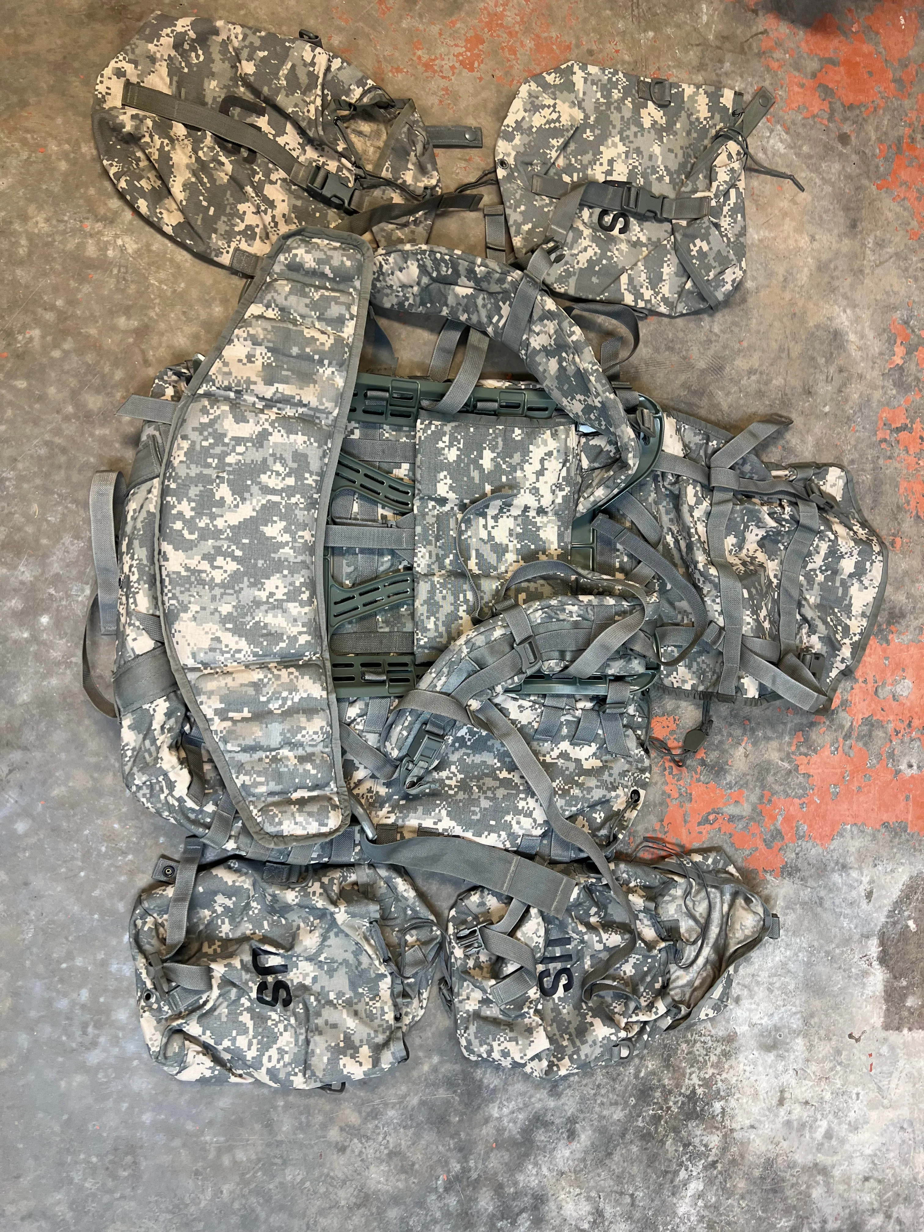 USGI MOLLE-ii ACU Rucksack w/ Frame and Parts - Used