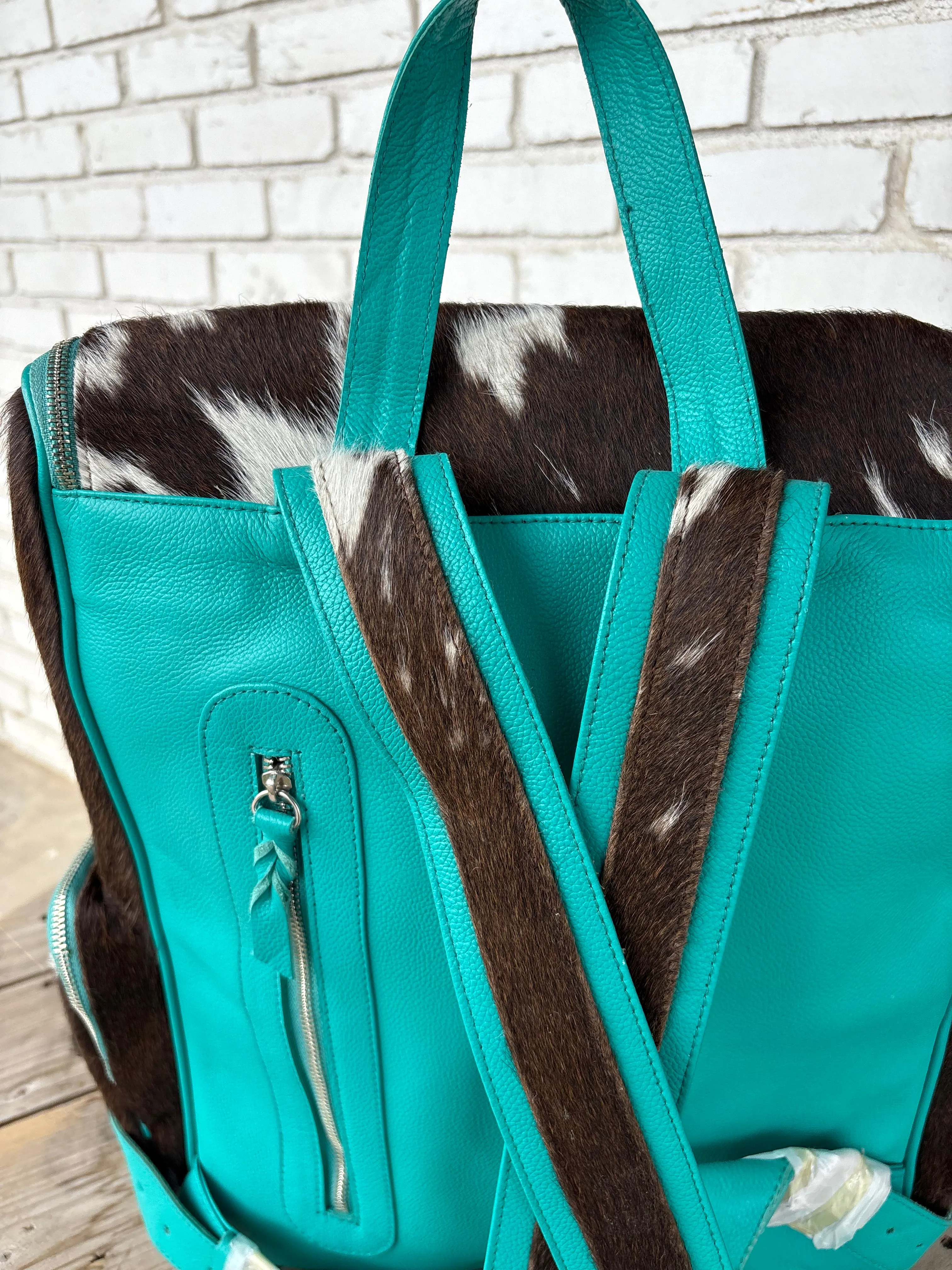 XL Cowhide   Turquoise Leather Backpack